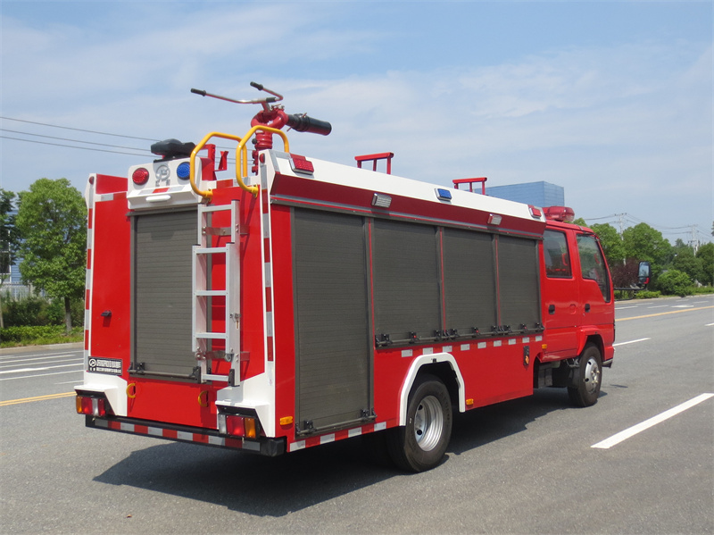 600P慶鈴水罐消防車(chē)（2噸）圖片